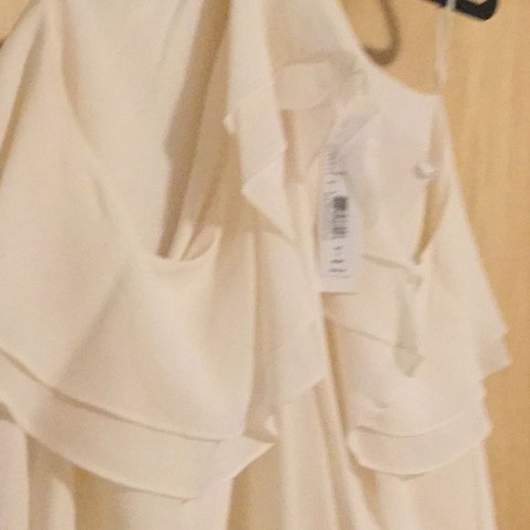 Alice + Olivia laylaCold Off ShoulderRuffle Blouse - Picture 5 of 9